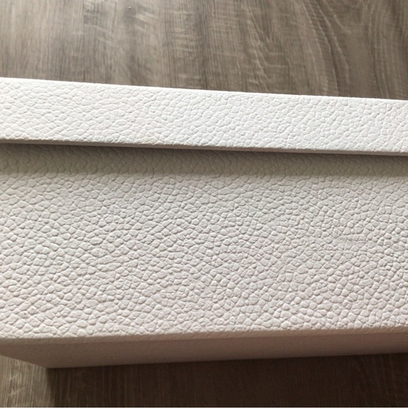 Two gift boxes - Picture 2 of 9